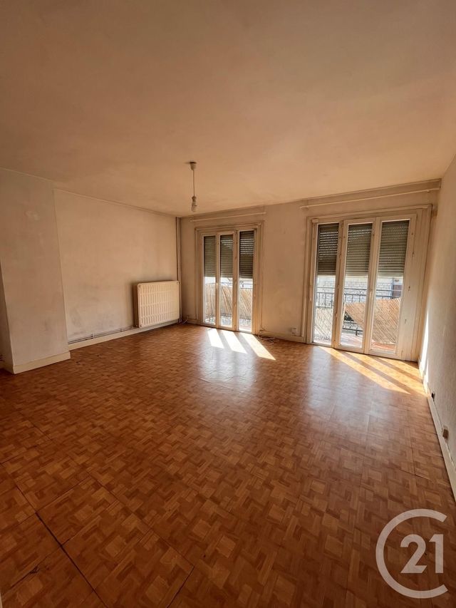 appartement à louer - 2 pièces - 55.0 m2 - VIGNEUX SUR SEINE - 91 - ILE-DE-FRANCE - Century 21 Immotek